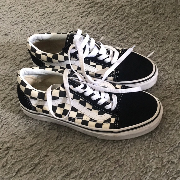 black and white checkered old skool vans
